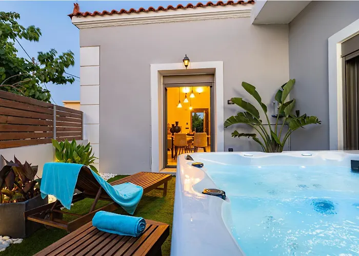 Casa Dionysia - New Lux 2Br With Jacuzzi Near Maleme Beach